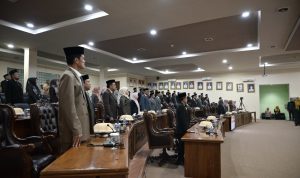 e76a9be9-ec30-40a1-ba9e-a1e7f8ad649d-1